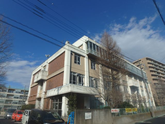 小学校　市立芝南小学校（小学校）まで490m