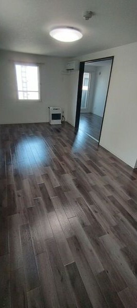 居室・リビング　別号室の写真です