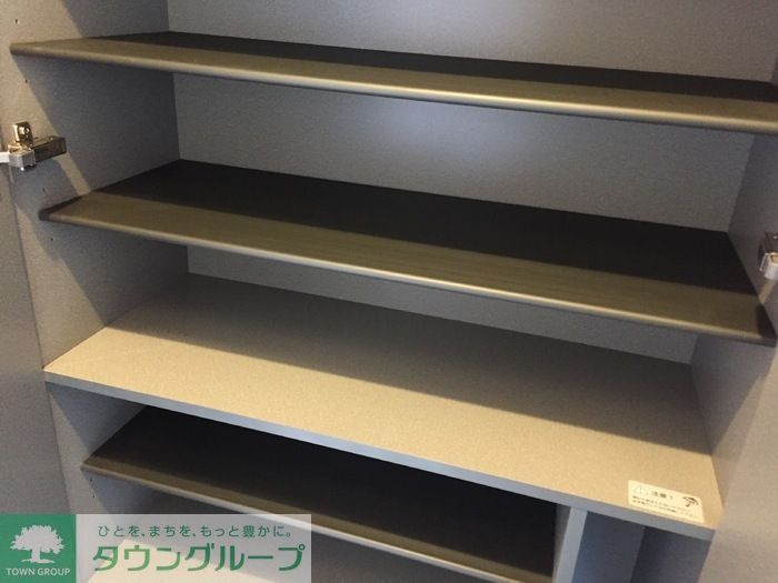 玄関　同社施工イメージ