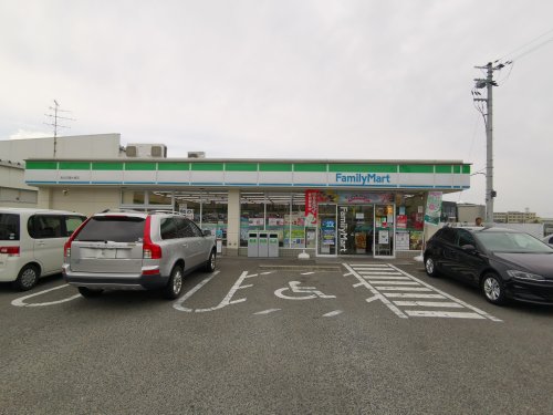 コンビニ　ファミリーマート 泉北田園大橋店（コンビニ）まで698m