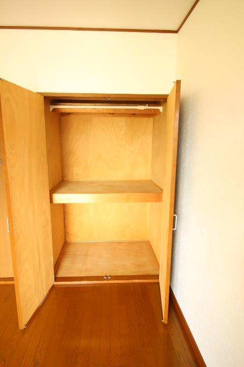 収納　別の部屋の写真となりますので、現況優先となります。