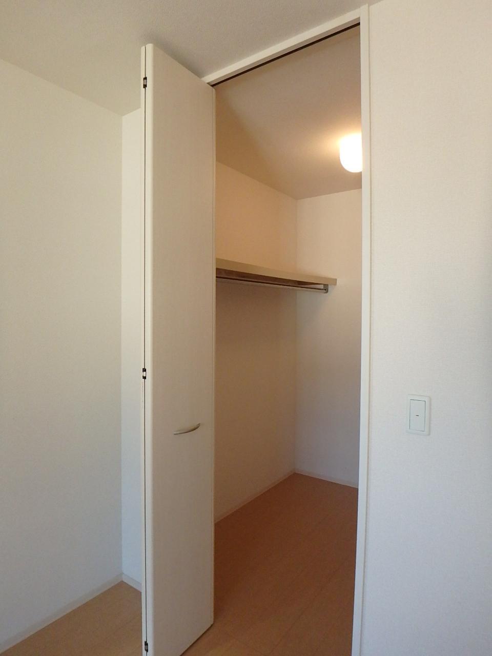 収納　※同タイプ室内（反転タイプ）