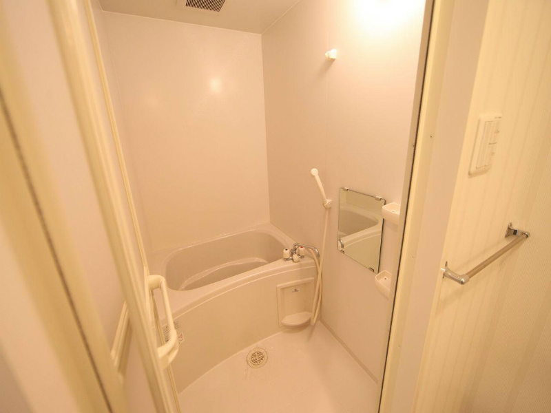 バス・シャワールーム　バスルーム（お風呂トイレ別）