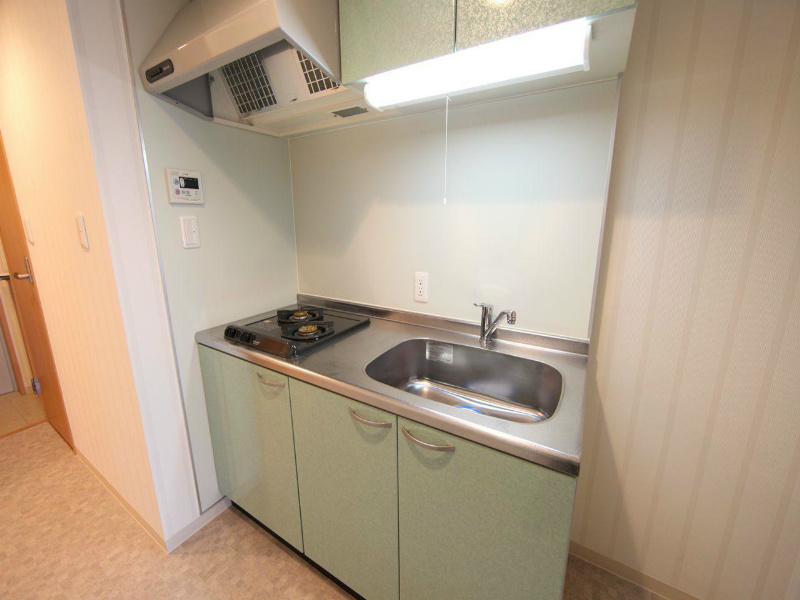 キッチン　システムキッチン（ガス2口）冷蔵庫・レンジ等ご準備できます