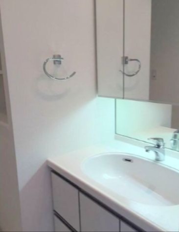 洗面設備　※同仕様写真含む