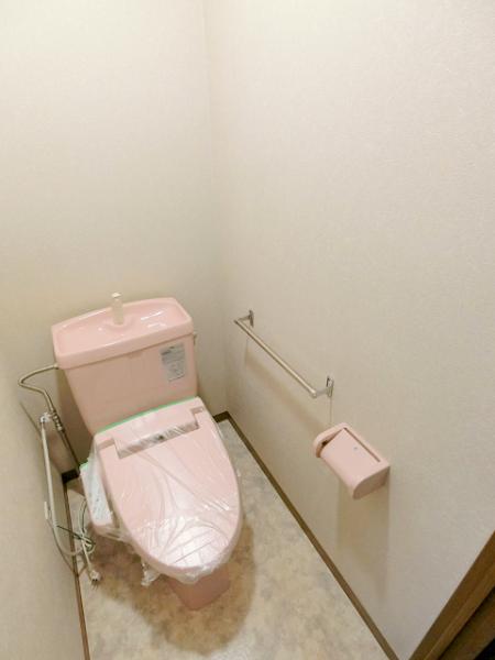 トイレ　※別のお部屋のイメージ写真です　現況優先