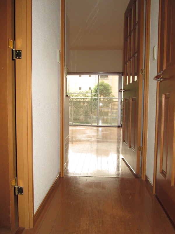 玄関　玄関から見たお部屋♪