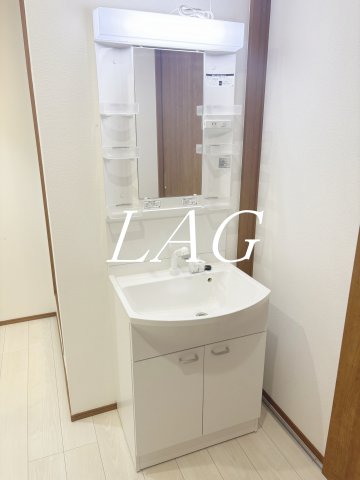 洗面設備　洗面台です。