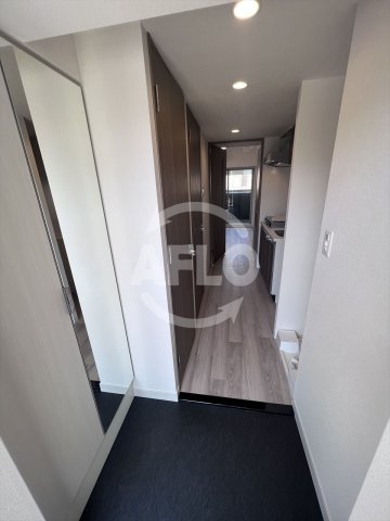 玄関　プレサンスOSAKA東中本エシデル　玄関