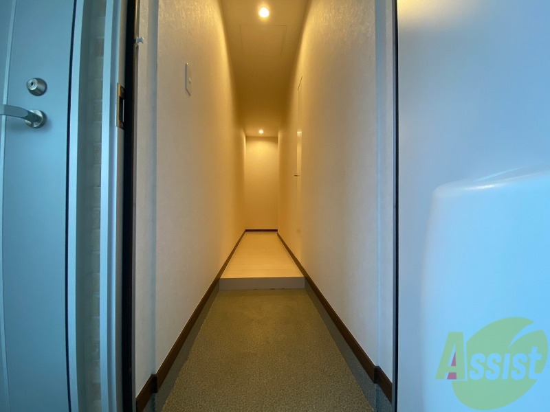 玄関　玄関の様子です。明るい印象ですね。気分もあがりそう。