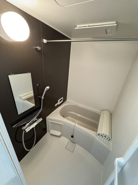 バス・シャワールーム　写真は別の部屋のものです。