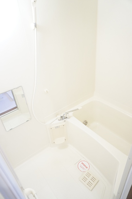 バス・シャワールーム　追焚給湯付きバスルーム