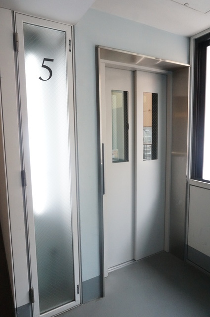 その他共有部分　エレベーター付なので、たくさんお買い物しても安心ですね♪