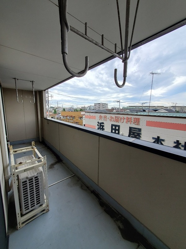 バルコニー　現況優先