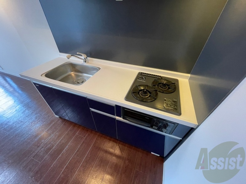 キッチン　人気のシステムキッチンです。料理も楽しみですね。