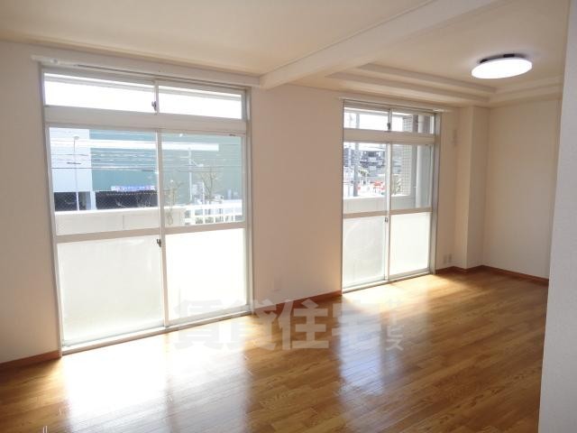 バルコニー　リビング