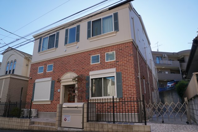 建物外観　ヨーロッパ調のスタイリッシュな外観