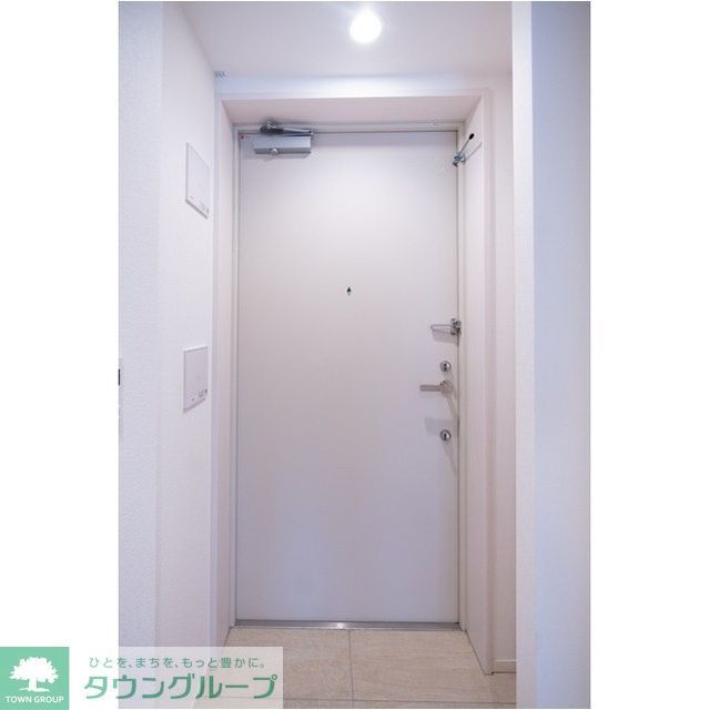 玄関　同タイプ写真　※現況優先