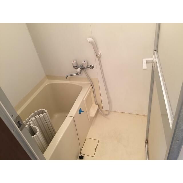 バス・シャワールーム　※別部屋参考写真です