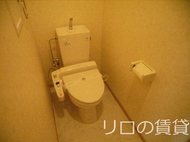 トイレ　別号室