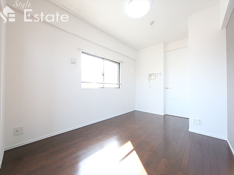 居室・リビング　内装