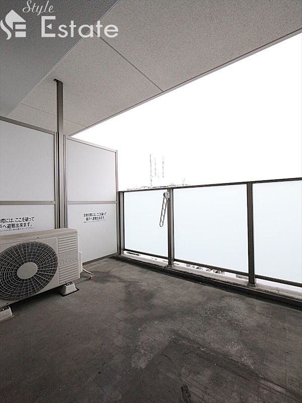 バルコニー　バルコニー