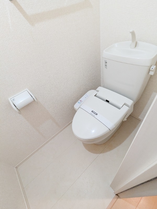 トイレ　図面と現状に相違がある場合には現状を優先