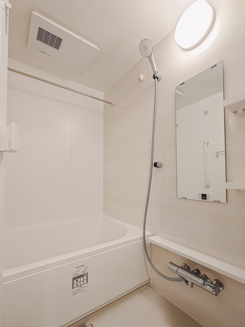 バス・シャワールーム　※写真は同タイプ住戸です。