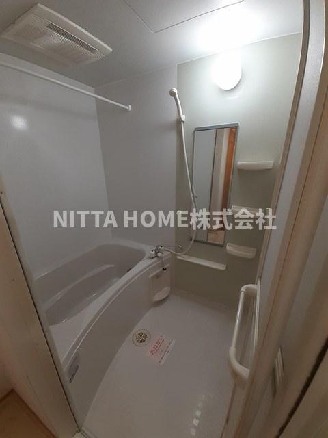 バス・シャワールーム　追い炊き機能・浴室乾燥機も設置済み◎