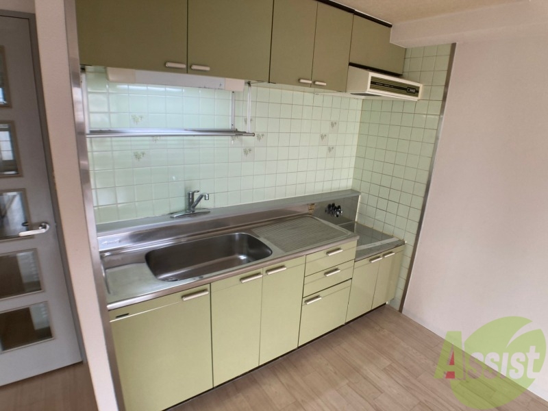 キッチン　キッチンはスペースも広々していて使いやすそうですよ！