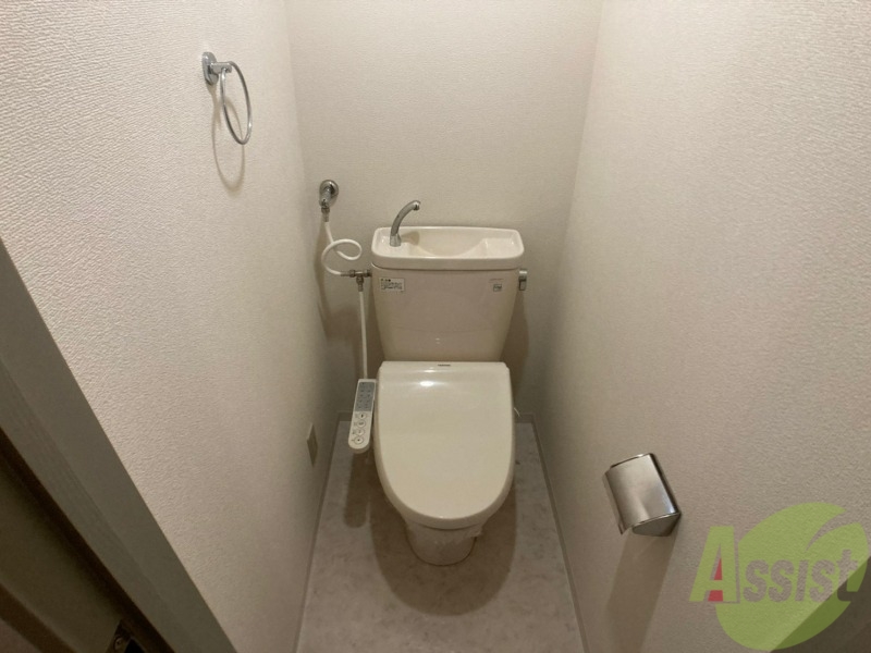 トイレ　こちらはトイレです。清潔感があり、安心して使用できます。