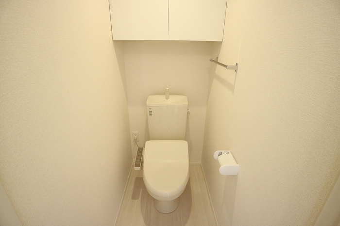 トイレ　温水洗浄暖房便座