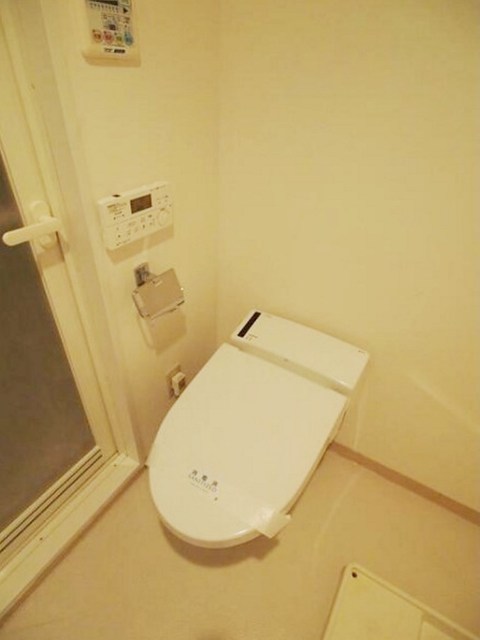 トイレ　別部屋同仕様タイプ