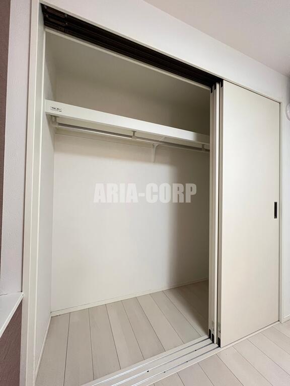 収納　奥行き幅ともに文句なしのクローゼット♪