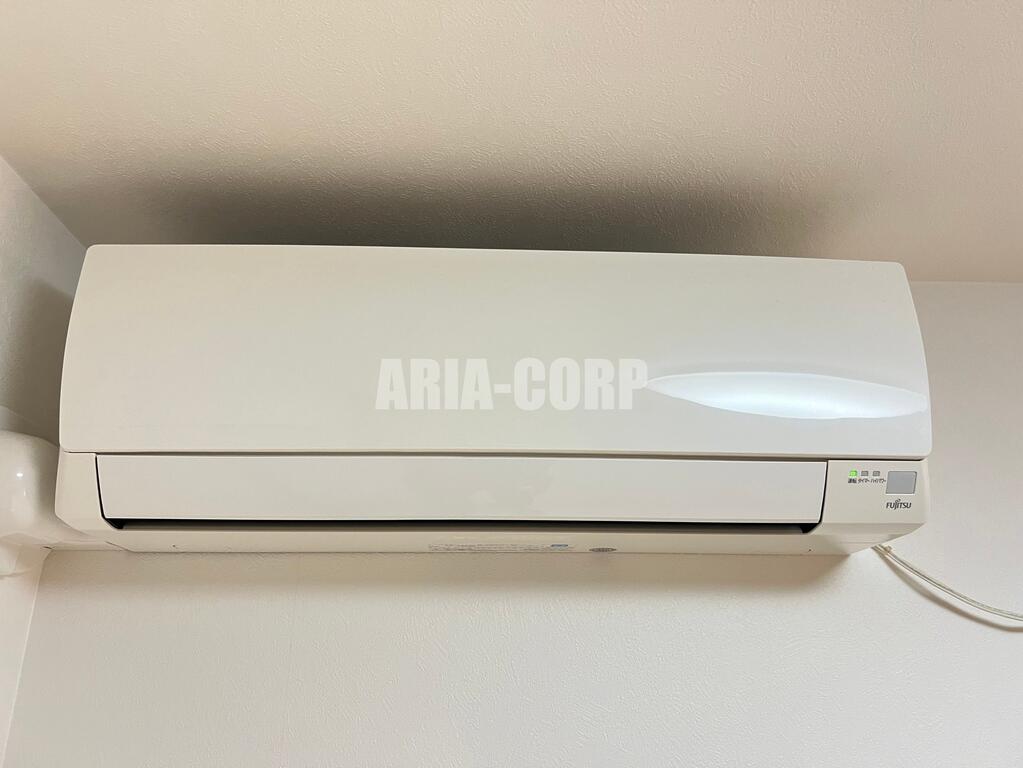 その他設備　省エネエアコンがリビングと洋室それぞれ設置！計２台搭載です！