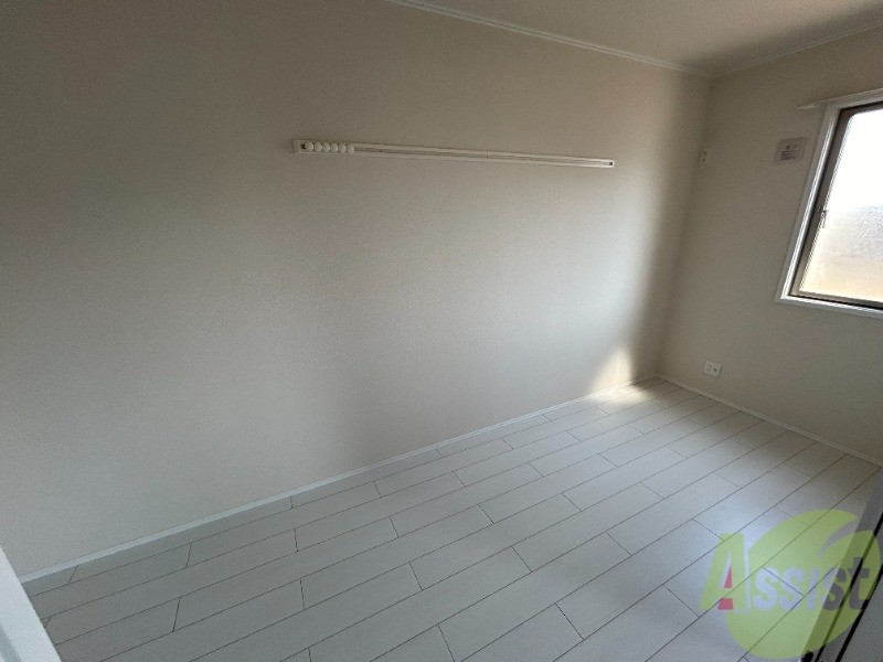 その他部屋・スペース　寝室には５．２帖の洋室をお使いください！使いやすい広さです！