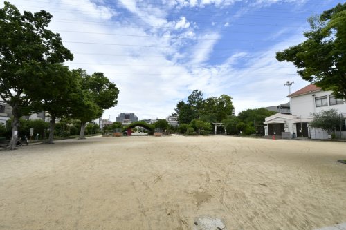 公園　上田公園（公園）まで845m