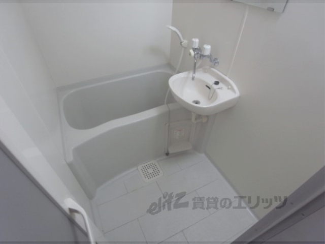 バス・シャワールーム　バス