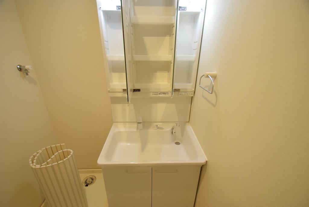 洗面設備　洗髪洗面化粧台