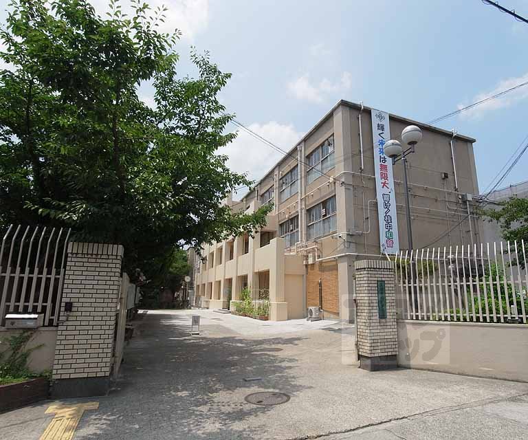 中学校　桂中学校（中学校）まで500m