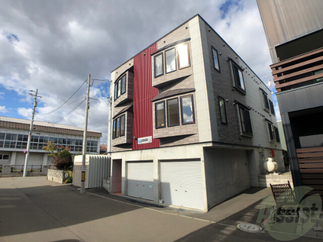 建物外観　札幌市東区北２２条東「ＬＥＥＳＰＡＣＥ元町」