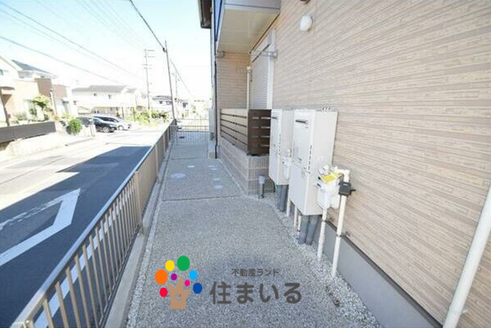 ドラックストア　スギ薬局沓掛店（ドラッグストア）まで660m