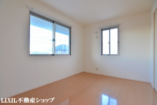 その他　６帖の洋室です。