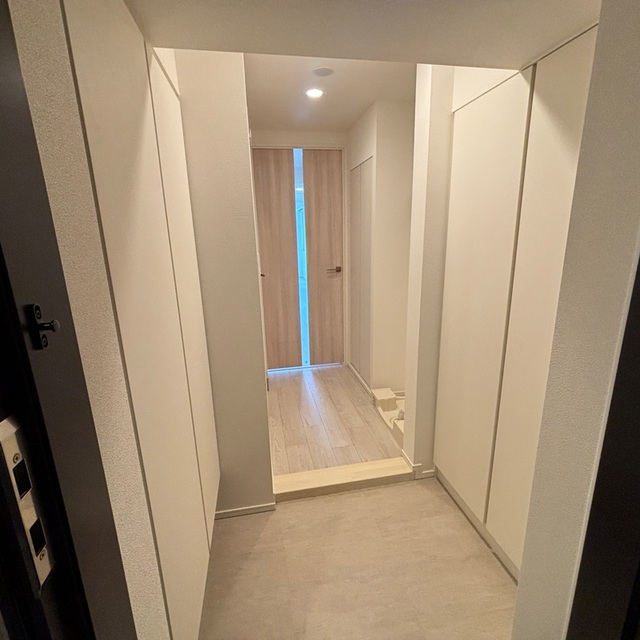 玄関　※写真は同タイプ住戸です。