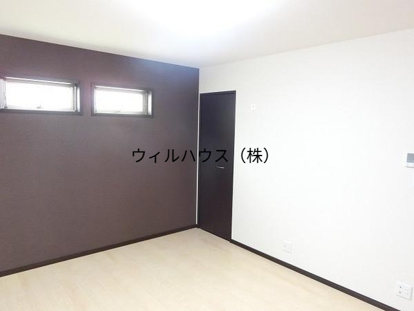 居室・リビング　洋室広々！