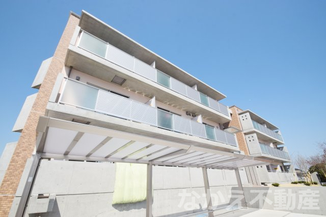 建物外観　外観は落ち着いています