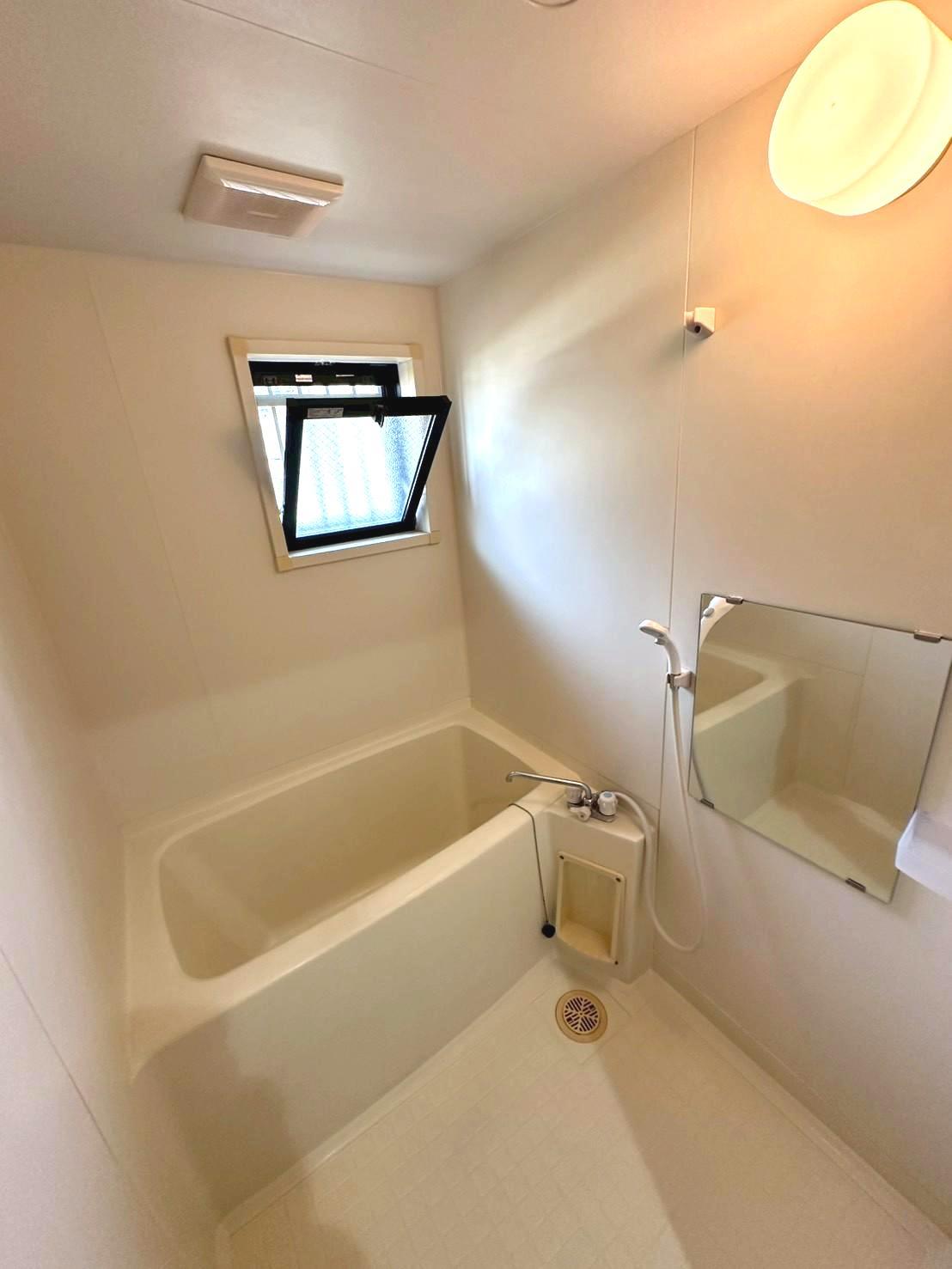 バス・シャワールーム　バス