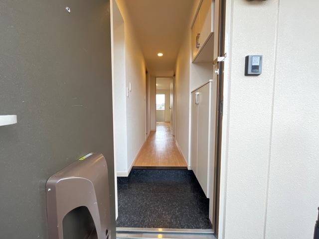 玄関　玄関・シューズボックス完備