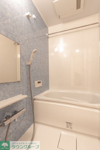 バス・シャワールーム　※写真は同タイプ住戸です。