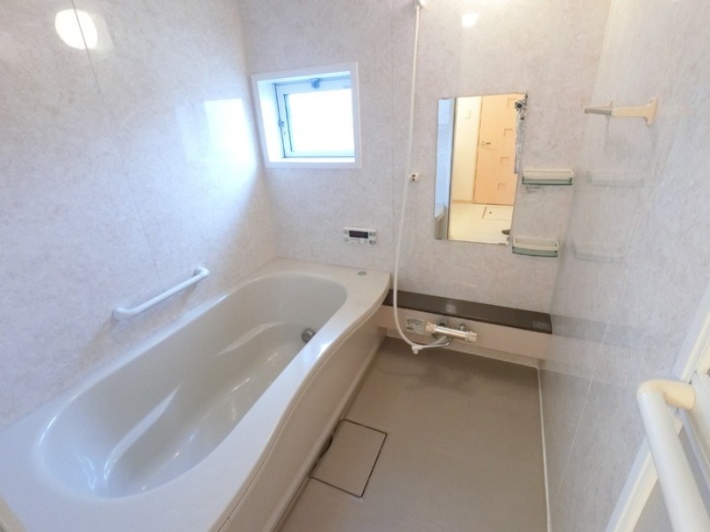 バス・シャワールーム　図面と現状に相違がある場合には現状を優先